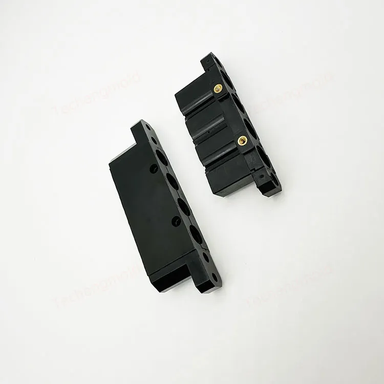特诚科技PA66精密注塑件实拍 1